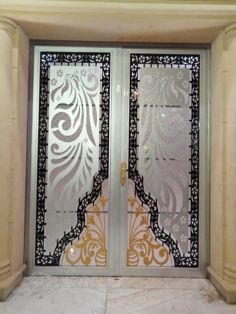 أفضل أبواب خشب